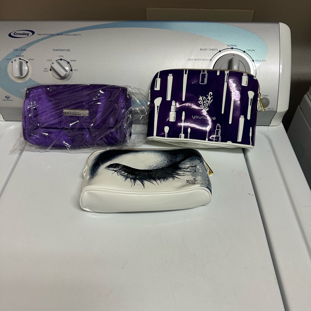 Younique ~ NIB Limited Edition Moodstruck Epic 4D Mascara *Purple Shimmer* - Picture 3 of 6
